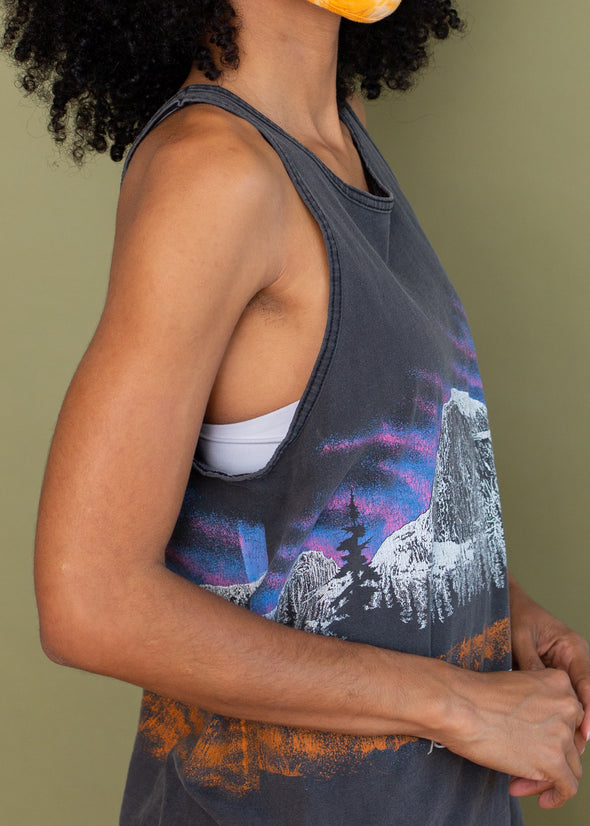 Vintage 90s Yosemite Wrap Around Tank