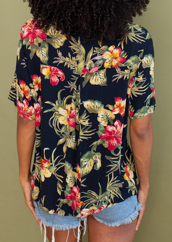 Vintage Black Floral Hawaiian Button Up Shirt