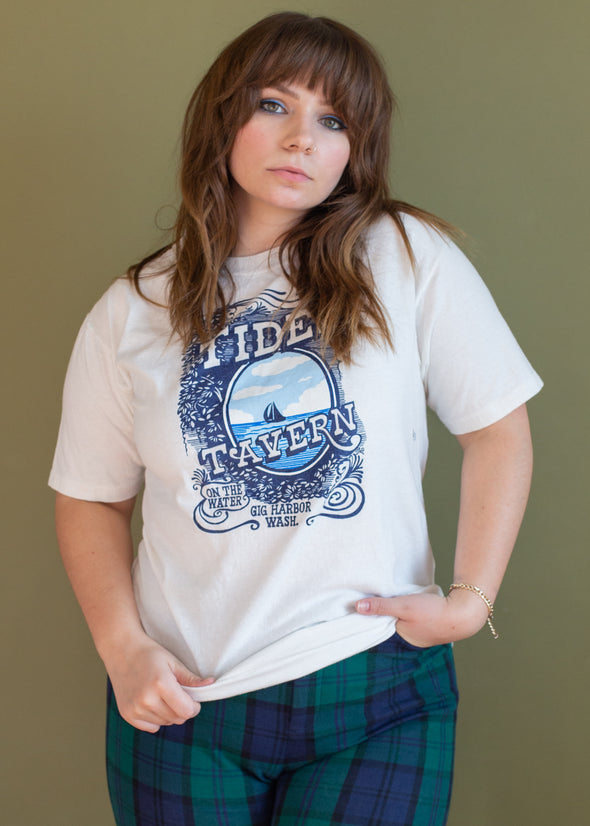 Vintage 80s/90s Tides Tavern Tee