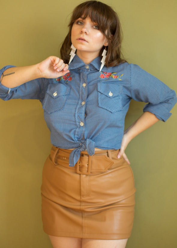 Vintage Embroidered Western Style Button Up