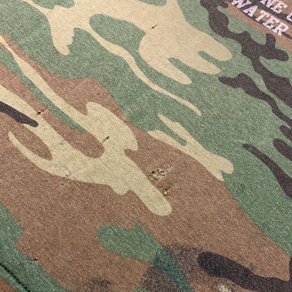 Vintage 90's Bill's Fish House Camo Tee