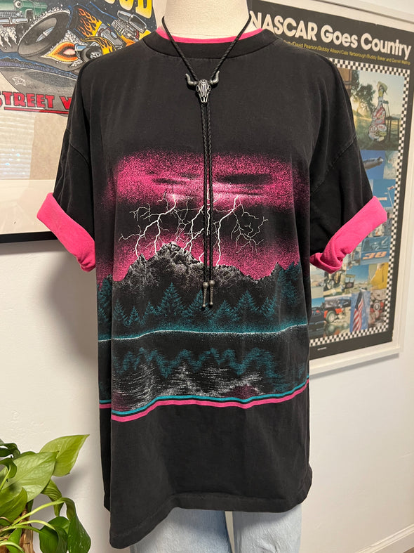 Vintage 90's Wrap Around Print Oray CO Tee