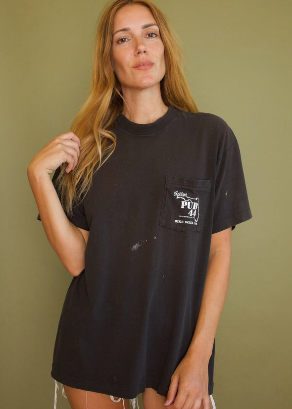 Vintage 1992 Gilly's Pub 44 Bike Week Grungy Tee