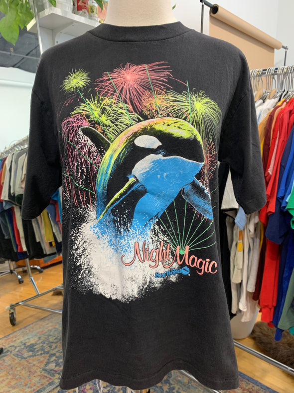 Vintage 90's Sea World Tee