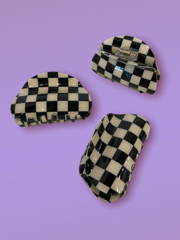 Rounded Checkered Hair Clip