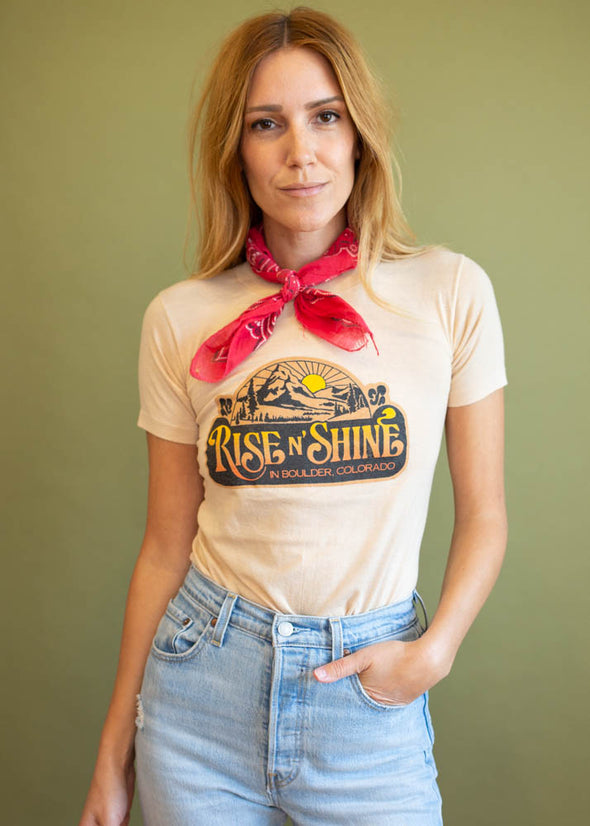 Vintage 1980s Rise n Shine Boulder Tee